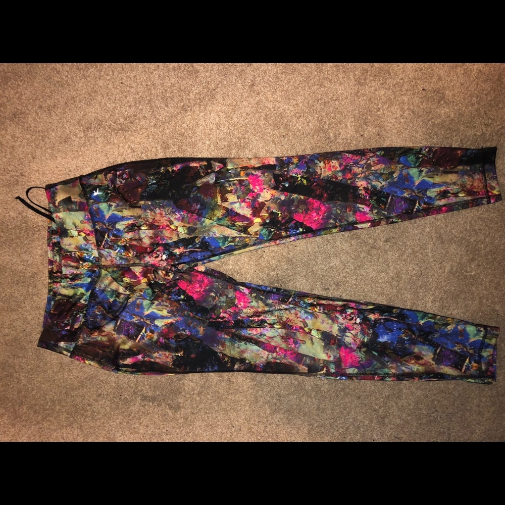 MD yoga pants fun multi color pattern
